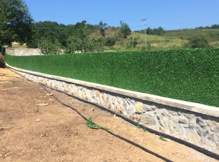 Yapay Çit Çimi: Doğal Güzellik ve Pratik Çözümlerin Buluşması